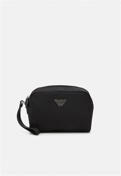 Emporio Armani Neceser Negro .